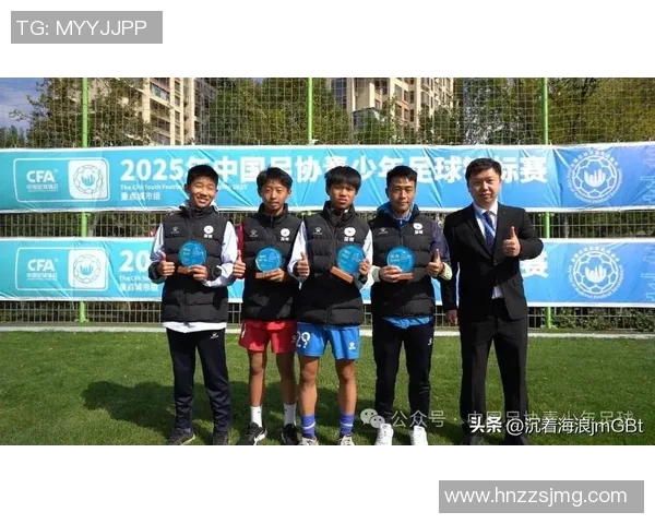 深圳足球队在足球团队协作排行榜中荣获第十名展现出色团队精神与实力