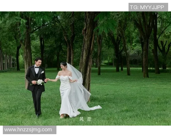 浪漫瞬间定格爱的永恒摄影婚纱，见证你我爱情故事的美丽篇章